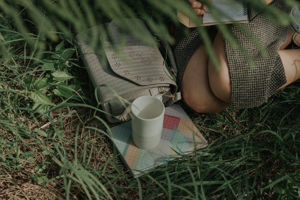 Notebook on Grass: Journaling
